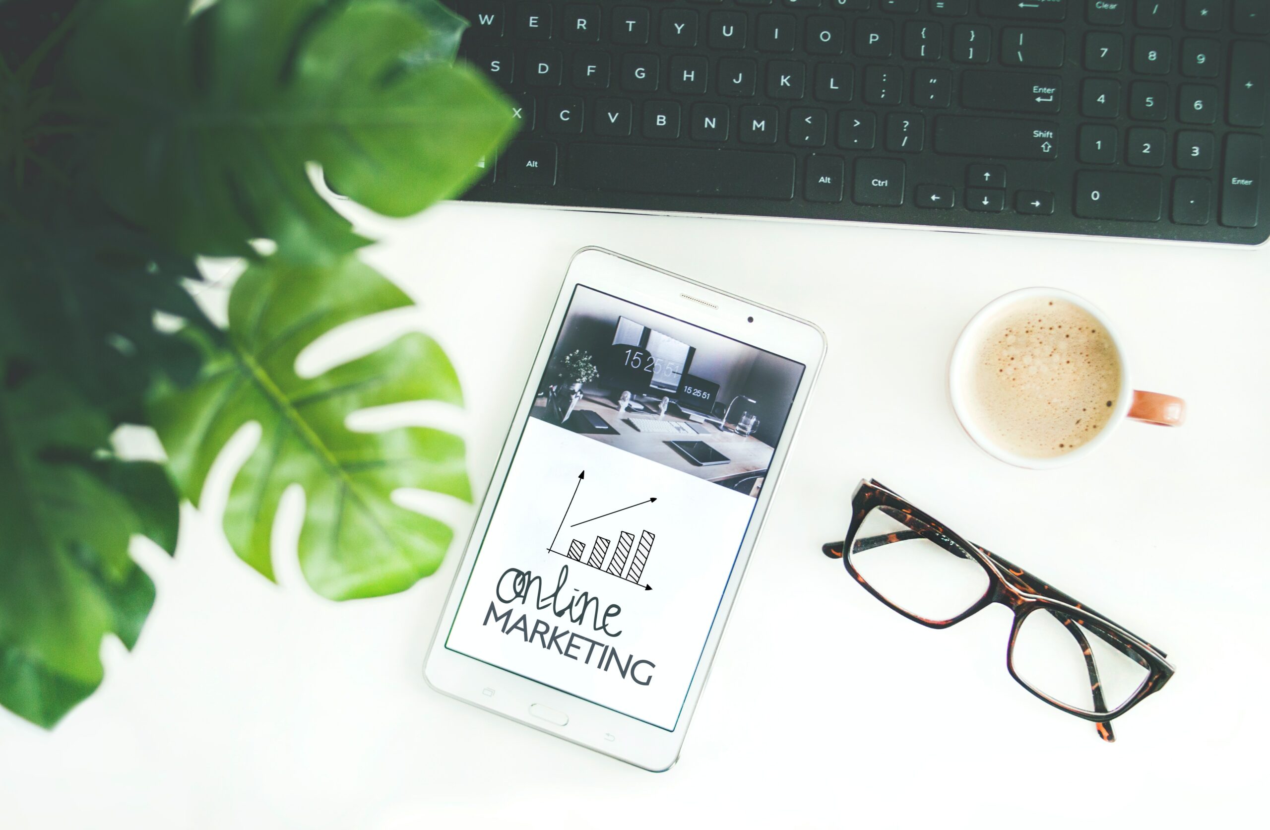 Khoa-hoc-digital-marketing-mien-phi-giup-xay-dung-kien-thuc-vung-chac